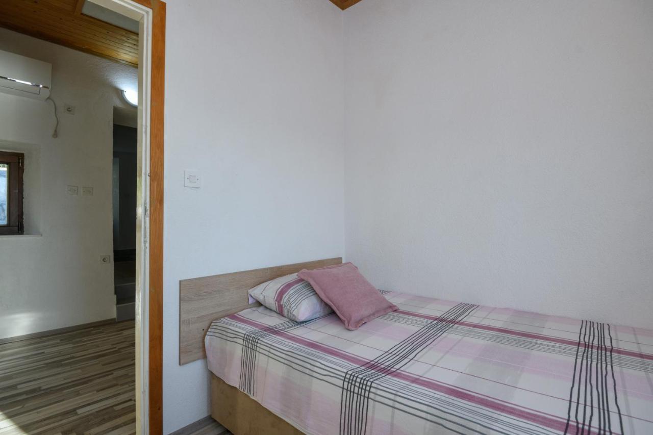 Village House Ana Dubravica Esterno foto